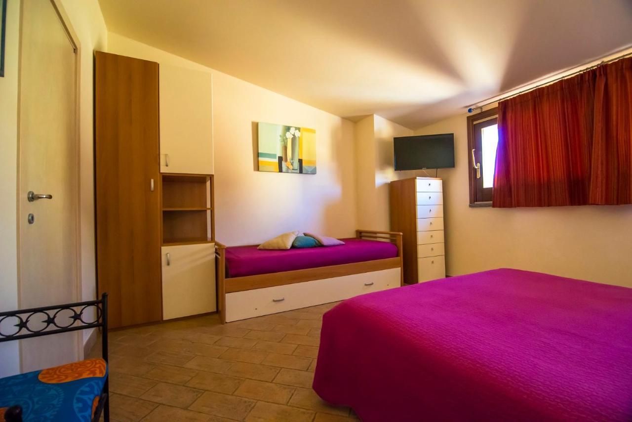 Appartamenti E Affittacamere Le Due Ruote アルベレーゼ 部屋 写真